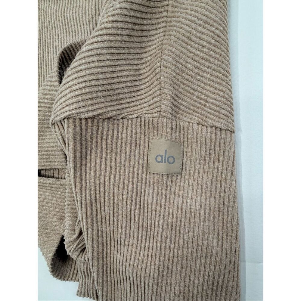 NWOT Alo Yoga Muse Hoodie Gravel Heather Tan Ribbed Cropped Pullover Size Medium - Picture 6 of 10
